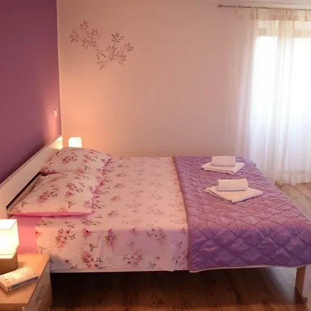 度假居 House Toni 1102 *