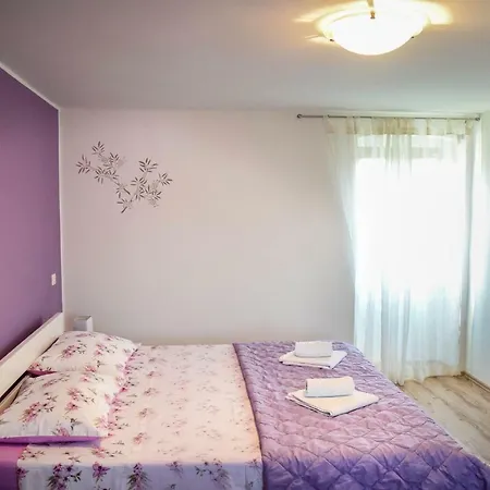 House Toni 1102 度假居