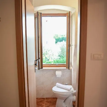 度假居 House Toni 1102 *