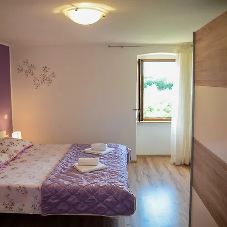 House Toni 1102 度假居