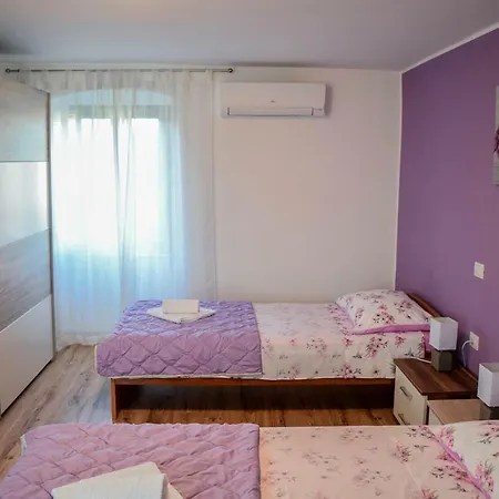 度假居 House Toni 1102